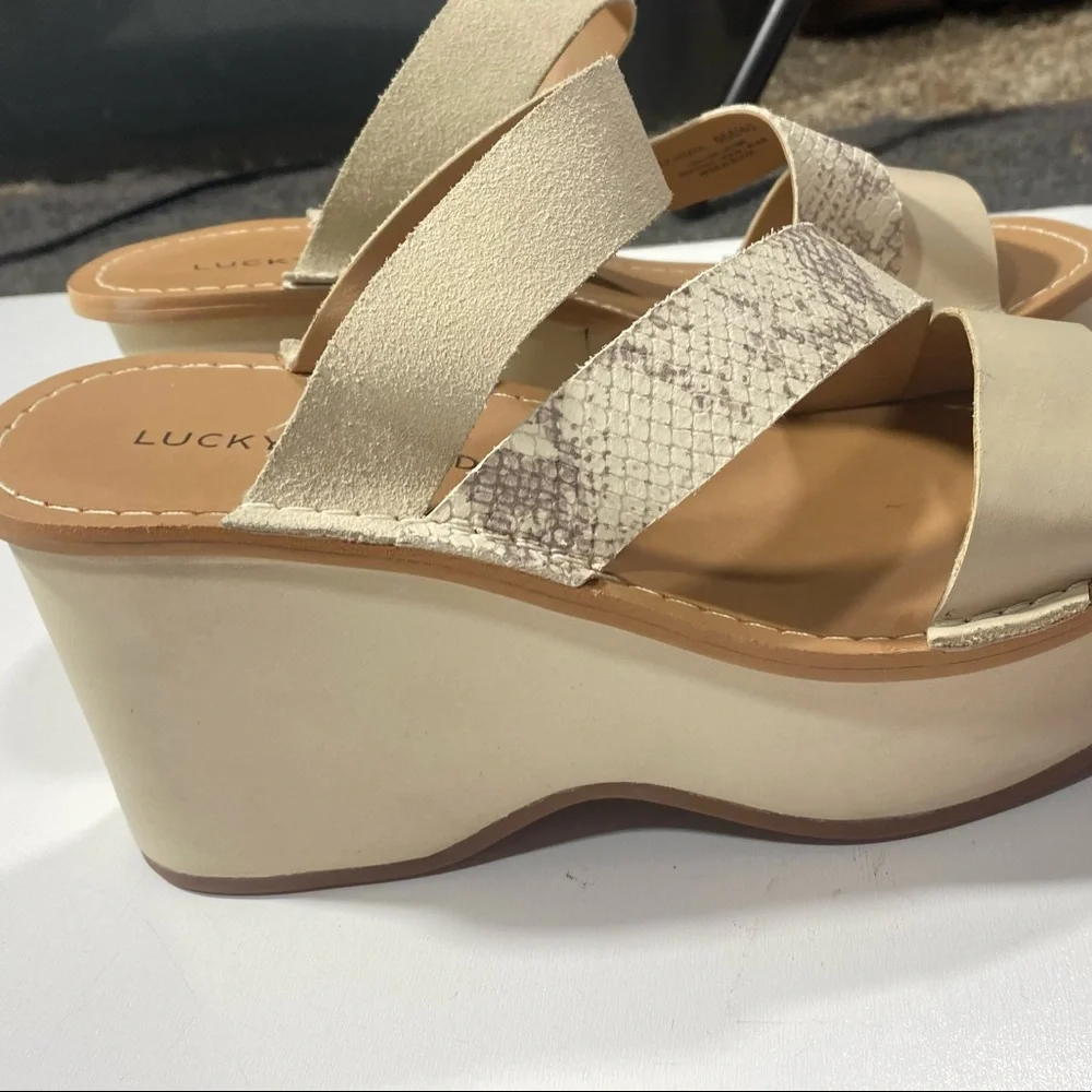 Lucky Brand Mimya Leather Chunky Platform Open Toe‎ Slip On Wedges NWOT Size 9